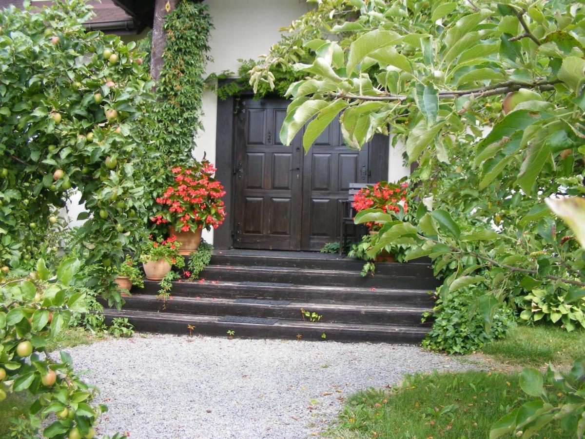 Dworek Lachowicze Grzegorzewice Buitenkant foto